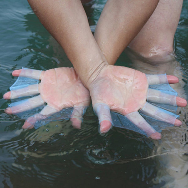 Webbed silicone gloves | Blue