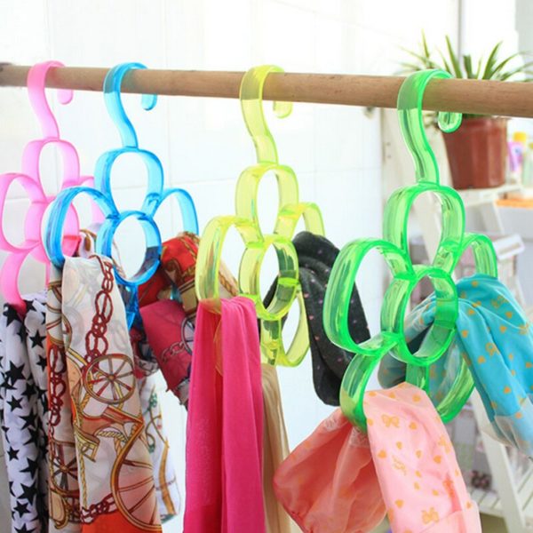 Flower scarf holder | Pink