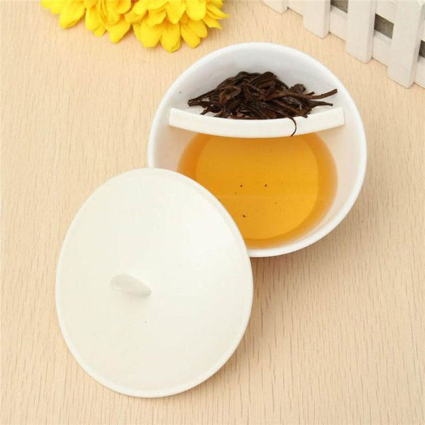 Infusing tea cup | White