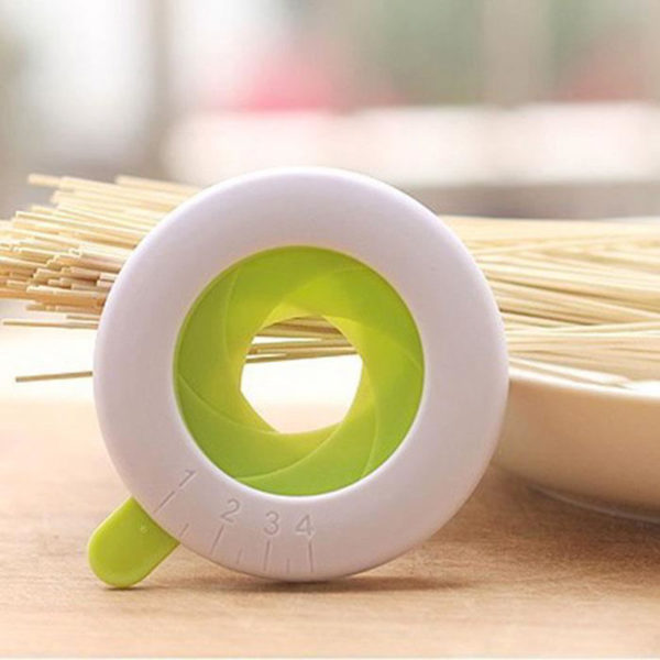 Playful spaghetti doser | Green