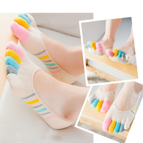 Pair of playful socks with toes | Beige