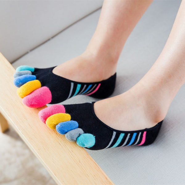 Pair of playful socks with toes | Black