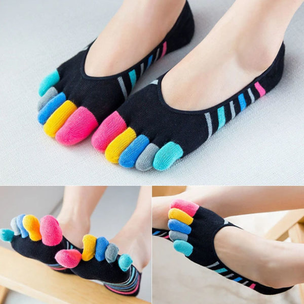Pair of playful socks with toes | Black