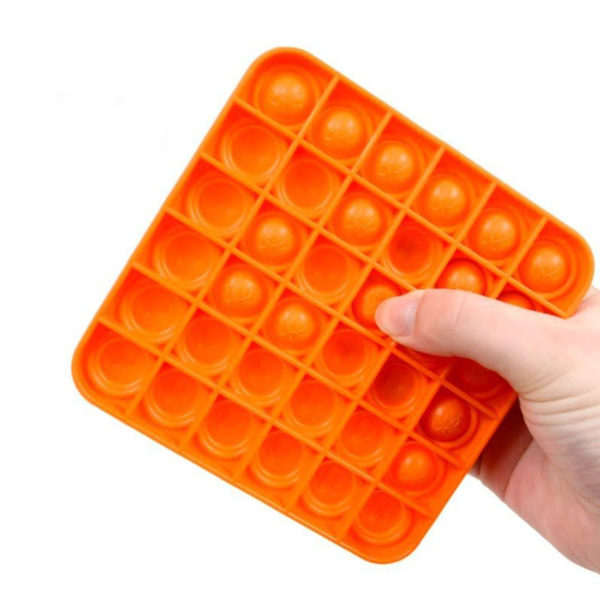 Jeu “Pop” en silicone composé de 4 Puzzles