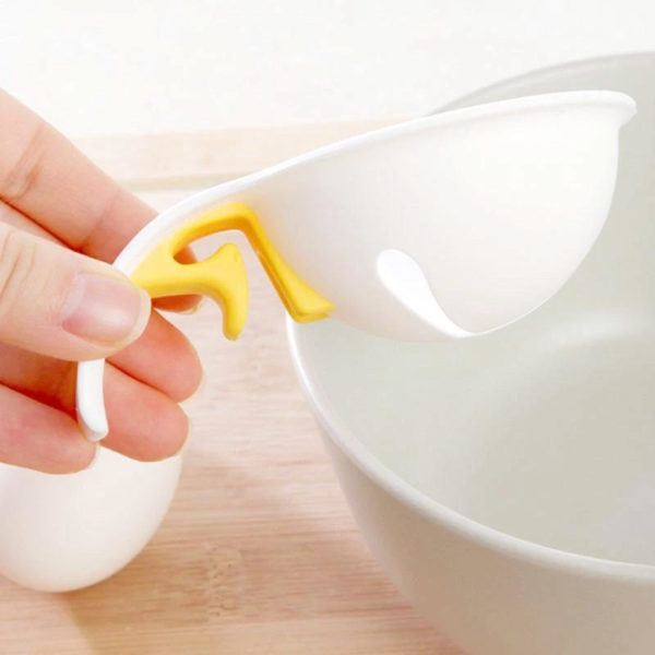 Universal smart egg yolk separator