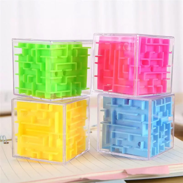 3d ball maze cube | Green