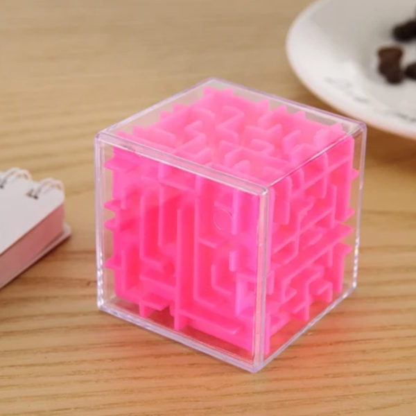 Cube de labyrinthe 3D à bille | Rose