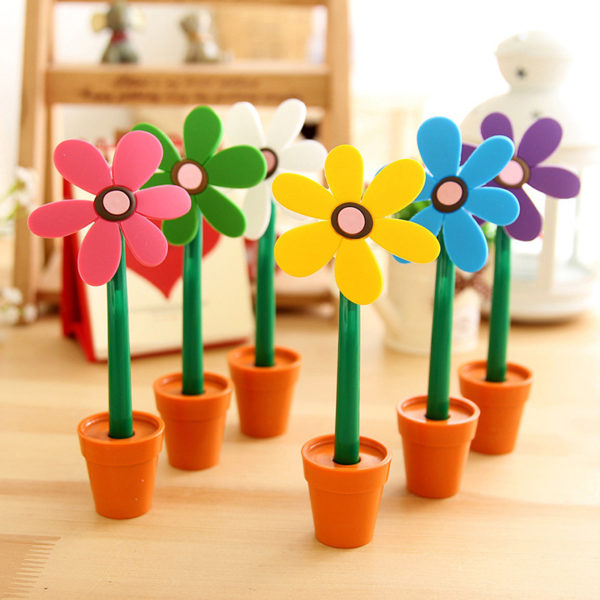 Lot of 6 colorful flower pens with its pot
