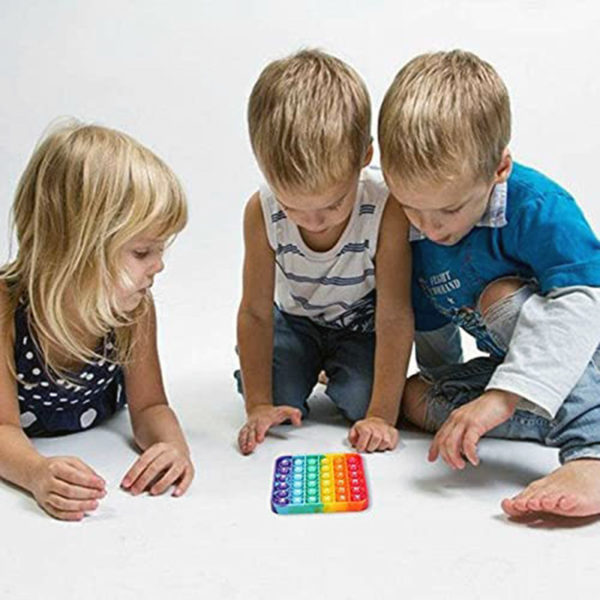 Jeu multifonction éducatif “Pop” en silicone carré | NOMBRES