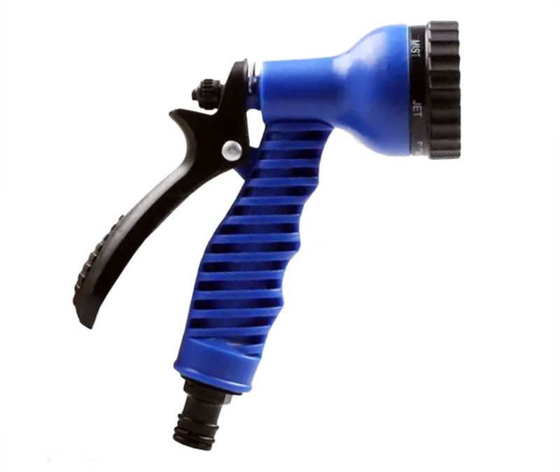 Innovative garden hose gun with 7 spray types | Blue