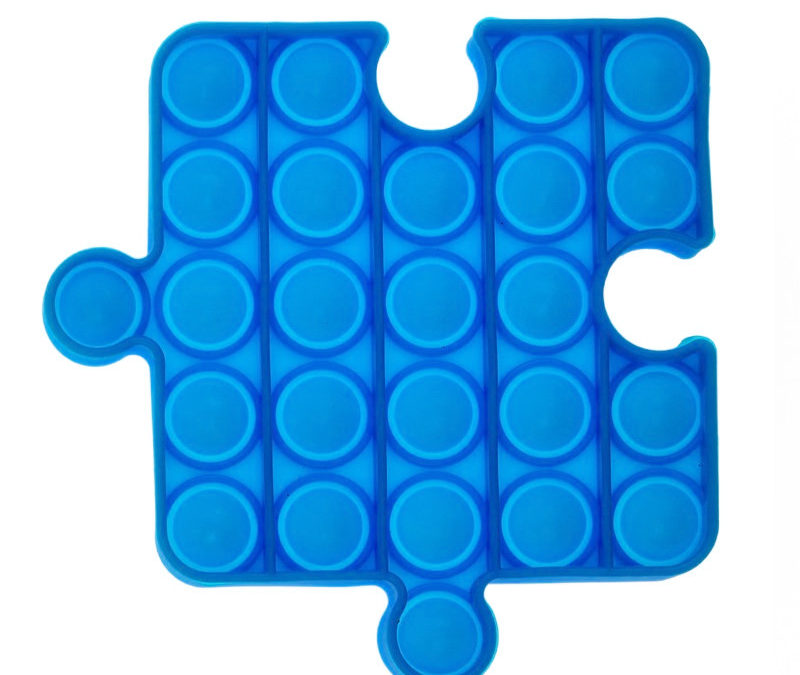 Jeu multifonction ludique “Pop” en silicone Puzzle | Bleu